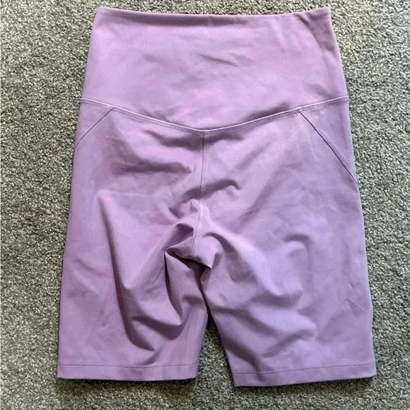 Girlfriend Collective Bike Shorts - Picture 2 of 4